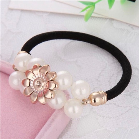 Hair Accessories Bundle - Picture 6 of 6